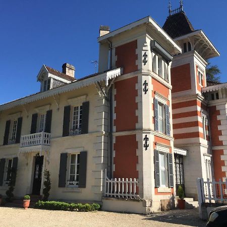 Bed and Breakfast Manoir De L'Epine Saint-Séverin Esterno foto