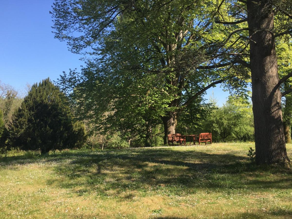 Bed and Breakfast Manoir De L'Epine Saint-Séverin Esterno foto