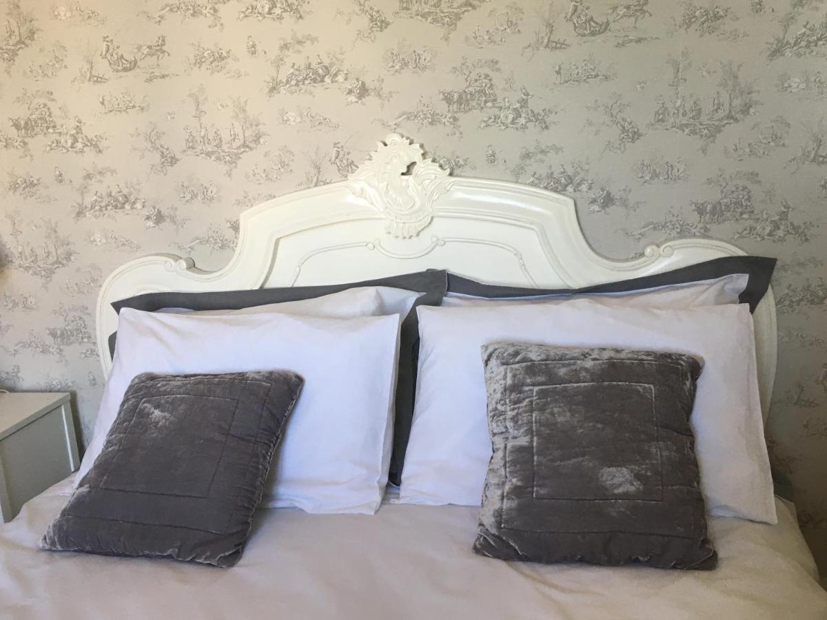 Bed and Breakfast Manoir De L'Epine Saint-Séverin Esterno foto